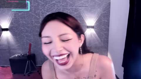 Jenner online show from October 18, 7:14 pm