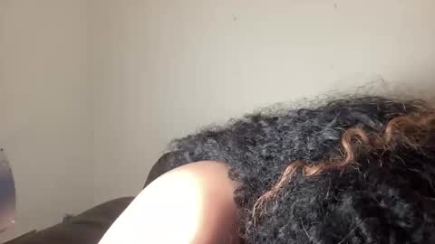 Snapshot of jenni_cash chatting on February 26, 8:35 am Mistress Jenni online show from February 26, 8:35 am