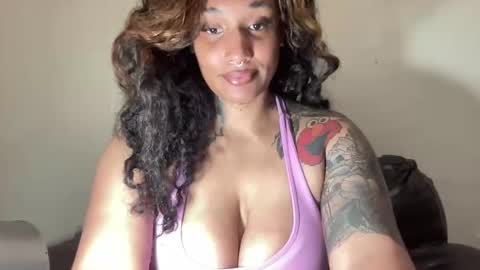 Snapshot of jenni_cash chatting on March 14, 7:14 am Mistress Jenni online show from March 14, 7:14 am