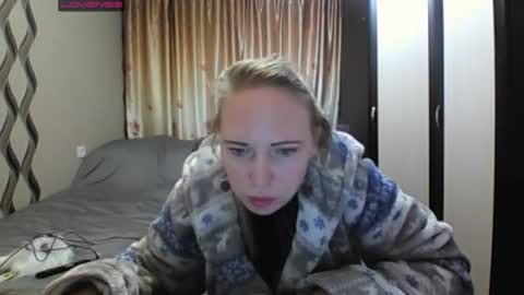 JenniDeep online show from March 12, 8:37 pm