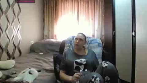 JenniDeep online show from March 29, 8:36 am