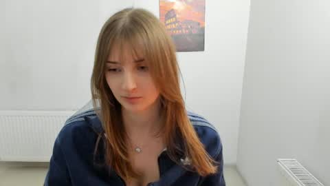 Snapshot of jenniestar chatting on April 2, 12:14 pm Karla online show from April 2, 12:14 pm