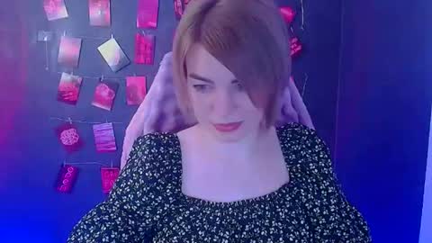 Snapshot of jennifer_cuttie chatting on February 24, 6:33 am Jennifer online show from February 24, 6:33 am