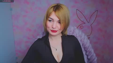 Snapshot of jennifer_cuttie chatting on February 28, 6:47 am Jennifer online show from February 28, 6:47 am