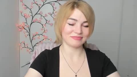 Snapshot of jennifer_cuttie chatting on March 4, 10:16 pm Jennifer online show from March 4, 10:16 pm
