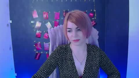 Snapshot of jennifer_cuttie chatting on April 2, 11:41 am Jennifer online show from April 2, 11:41 am