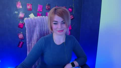 Snapshot of jennifer_cuttie chatting on April 14, 11:49 am Jennifer online show from April 14, 11:49 am