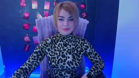 Snapshot of jennifer_cuttie chatting on April 16, 12:06 pm Jennifer online show from April 16, 12:06 pm