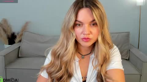 Snapshot of jennifer_perezz chatting on May 11, 8:53 am Jennifer Perezz online show from May 11, 8:53 am