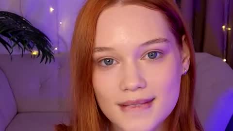 Jennifer online show from December 3, 12:03 pm