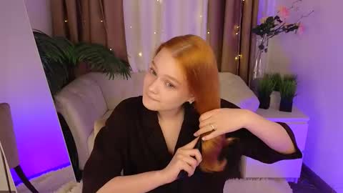 Jennifer online show from March 28, 11:32 am