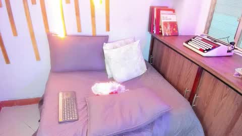 Jennifer vega  online show from September 24, 12:47 am