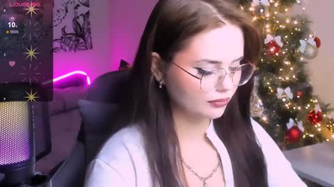 Jenni online show from December 28, 4:30 pm