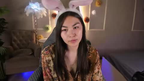 Jenni online show from June 19, 11:47 am