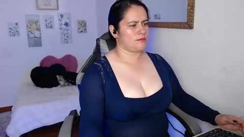 jenny__777 online show from February 6, 6:55 pm