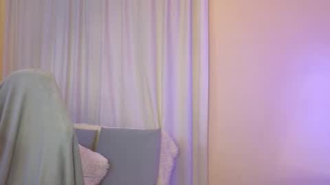 Snapshot of jenny_angelok chatting on September 24, 8:06 am Next broadcast on December 05 subject to change online show from September 24, 8:06 am