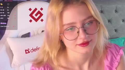 Snapshot of jenny_bunny_ chatting on February 27, 7:34 am jenny_bunny_ online show from February 27, 7:34 am