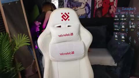 Snapshot of jenny_bunny_ chatting on October 19, 1:28 am jenny_bunny_ online show from October 19, 1:28 am