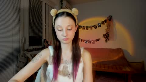 Jennifer Jenny Darling   online show from December 11, 9:12 pm
