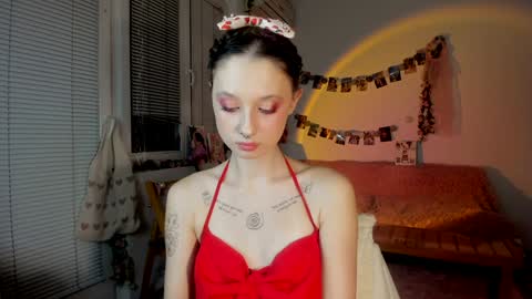 Jennifer Jenny Darling   online show from December 15, 6:37 pm