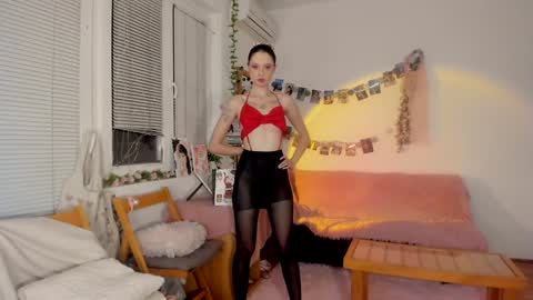 Jennifer Jenny Darling   online show from December 21, 8:54 pm