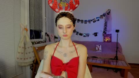 Jennifer Jenny Darling   online show from December 29, 6:05 pm