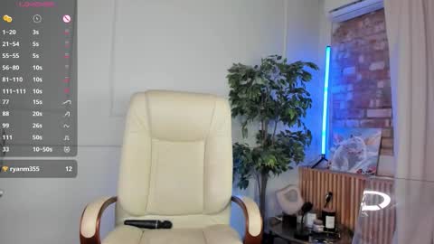 Snapshot of jenny_harringtons chatting on March 19, 7:12 am jenny_harringtons online show from March 19, 7:12 am