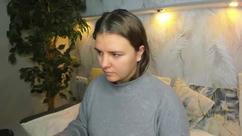 Jenny online show from November 16, 1:33 am