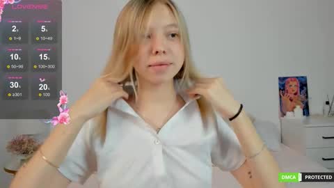 Snapshot of jenny_muf chatting on September 14, 8:08 pm Jenny online show from September 14, 8:08 pm