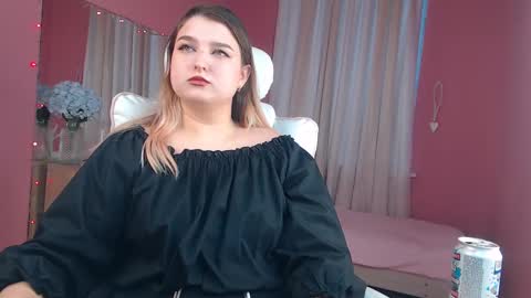 Snapshot of jenny_smitx chatting on February 9, 10:53 am jenny_smitx online show from February 9, 10:53 am