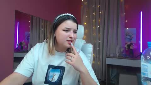 Snapshot of jenny_smitx chatting on February 21, 6:04 pm jenny_smitx online show from February 21, 6:04 pm