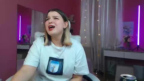 Snapshot of jenny_smitx chatting on February 22, 11:02 am jenny_smitx online show from February 22, 11:02 am