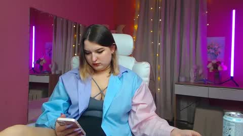 Snapshot of jenny_smitx chatting on March 1, 1:29 pm jenny_smitx online show from March 1, 1:29 pm
