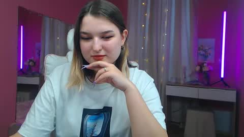 Snapshot of jenny_smitx chatting on March 12, 12:04 pm jenny_smitx online show from March 12, 12:04 pm