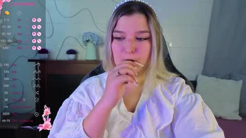 Snapshot of jenny_smitx chatting on September 15, 2:55 am jenny_smitx online show from September 15, 2:55 am