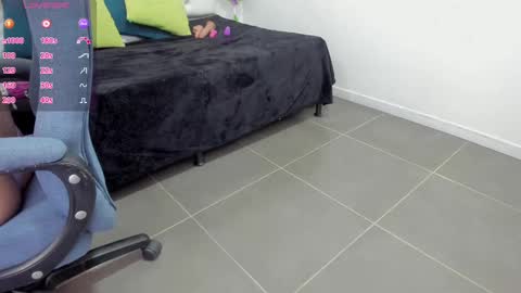 Snapshot of jenny_stark chatting on September 23, 7:28 pm jenny_stark online show from September 23, 7:28 pm