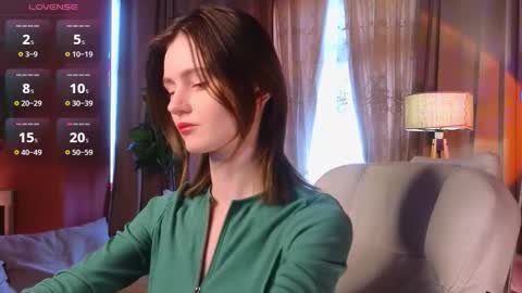 jennyfer_me online show from October 12, 11:31 am