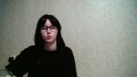 JennyOlset online show from October 10, 11:31 am