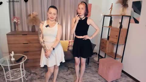 Snapshot of jennysmoneferro chatting on January 18, 8:29 am Jennys - you can call me Jenny or Jenn online show from January 18, 8:29 am