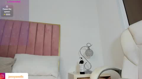 Jenny Wells online show from December 8, 8:51 am