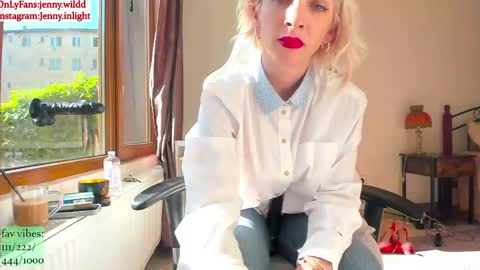 infamous blondiechloe.             Jennyjennywildd online show from May 3, 6:30 am