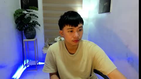 jeppie online show from November 2, 7:49 pm