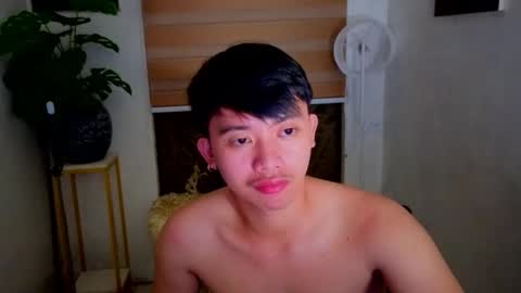 jeppie online show from December 4, 4:38 pm