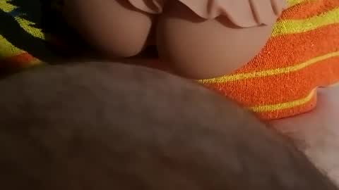 Snapshot of jerbear385978 chatting on December 4, 10:46 am JerBear online show from December 4, 10:46 am