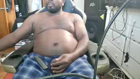 Snapshot of jeremiah0827 chatting on October 19, 12:39 pm jeremiah0827 online show from October 19, 12:39 pm