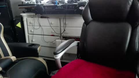 jeremiah0827 online show from December 2, 7:42 pm