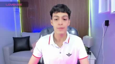 Snapshot of jeremias_1 chatting on July 7, 1:04 pm JEREMIAS online show from July 7, 1:04 pm