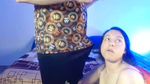 Snapshot of jeremmyandstacy chatting on October 28, 3:54 am Jeremmyandstacy online show from October 28, 3:54 am