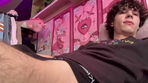 jeremy1scott online show from May 8, 5:02 am