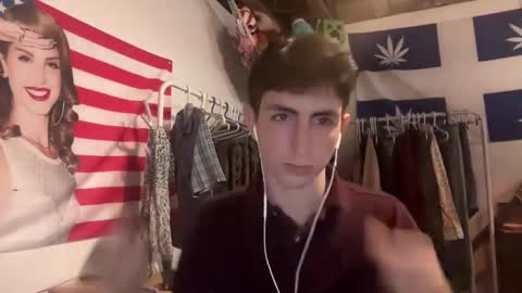 Snapshot of jeremy_angel chatting on September 28, 8:03 pm Angel online show from September 28, 8:03 pm